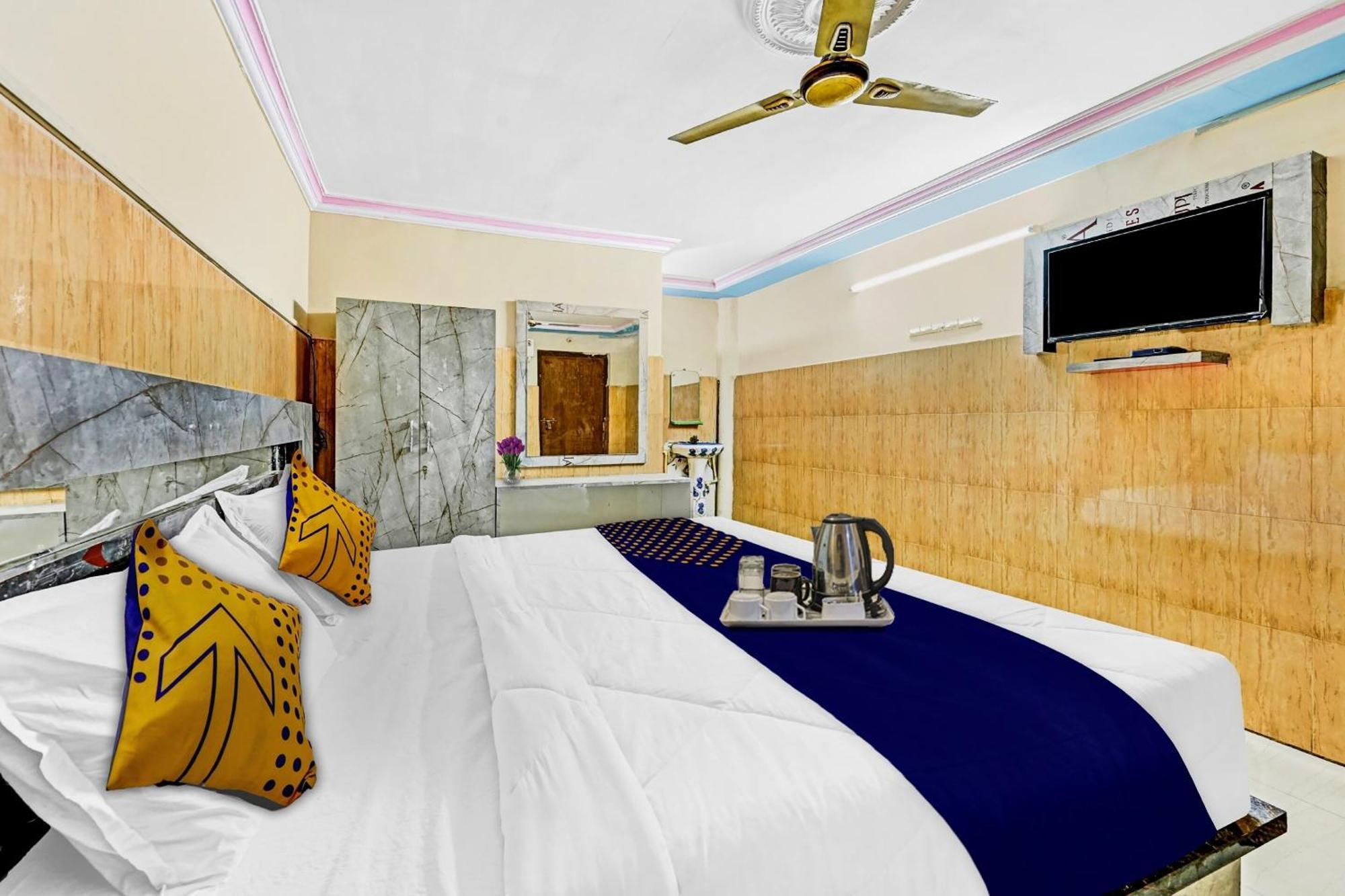 Hotel Spot On Svr Grand Vijayawāda Exteriér fotografie
